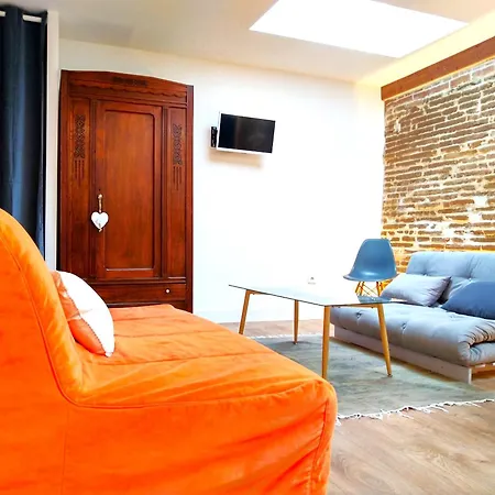 Le Cours Foucault N2 Apartment